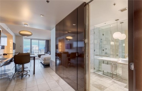 Studio Room Near Machine Guns Vegas LAS 9 Luxury Bookings