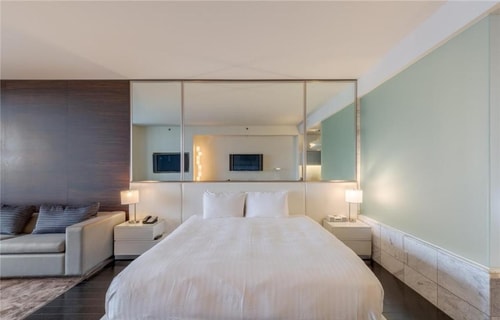 Studio Room Near Machine Guns Vegas LAS 2 Luxury Bookings