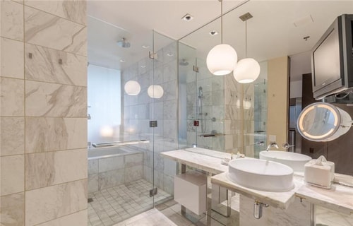 Studio Room Near Machine Guns Vegas LAS 5 Luxury Bookings