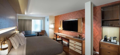 Deluxe King Room Near Chinese American Museum WDC Luxury Bookings