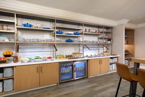 King Room Near DC Office WDC 14 Luxury Bookings