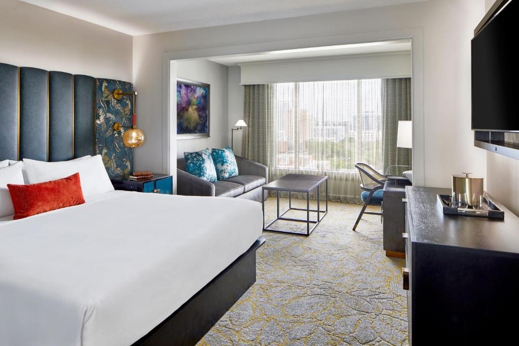 Guest Room With King Bed Near Maven Creative ORL Luxury Bookings