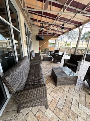 King Room Near Scandalous Artistry Salon ORL 11 Luxury Bookings