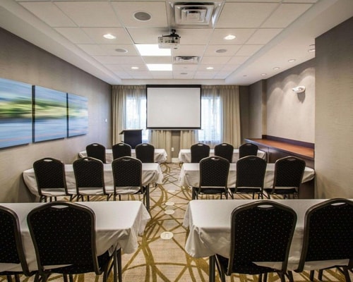 King Suite Near Royal Movers Miami Broward 8 Luxury Bookings