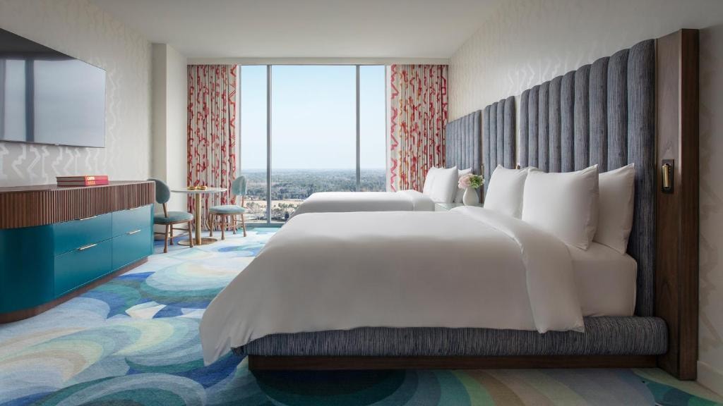 Deluxe Queen Room Near Foxtail Coffee Co ORL Luxury Bookings