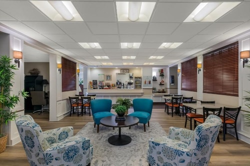 1 Bedroom Queen Suite Near ABC Fine Wine ORL 5 Luxury Bookings