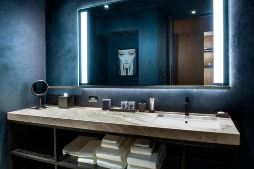 Deluxe Room Near Levain Bakery West Loop CHI 6 Luxury Bookings