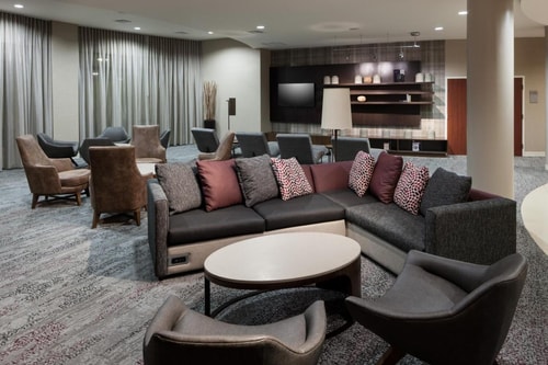 King Room Near Dolphin Mall MIA 8 Luxury Bookings