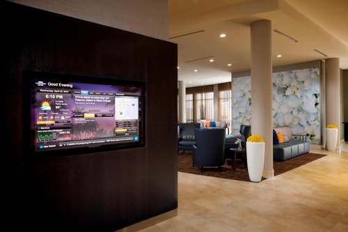 King Room Near First Horizon Bank MIA 4 Luxury Bookings