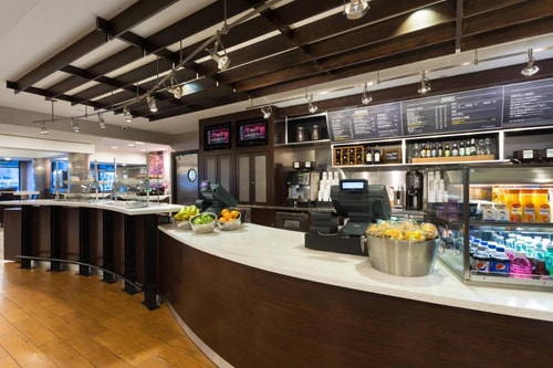 King Room Near Whole Foods Market MIA 12 Luxury Bookings