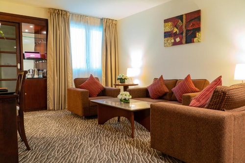 Suite Room Near Dhabi Health Club 4 Luxury Bookings