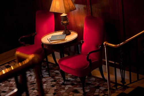 King Room Near Foggy Bottom GWU Metro station WDC 8 Luxury Bookings