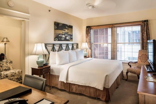 King Room Near Foggy Bottom GWU Metro station WDC 1 Luxury Bookings