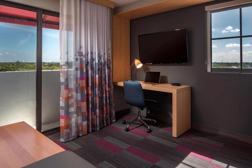 Aloft Guest Suite Near Health Wellness Clinic MIA 3 Luxury Bookings