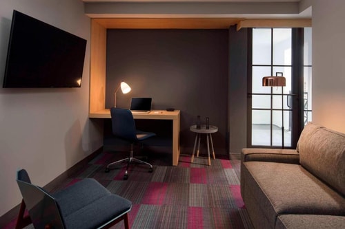 Aloft Guest Suite Near Health Wellness Clinic MIA 5 Luxury Bookings