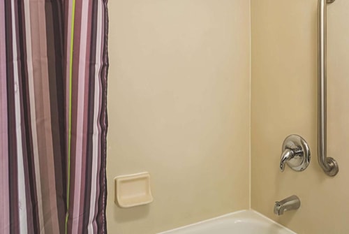 Deluxe King Room Near UnitedHealthcare Nevada LAS 5 Luxury Bookings