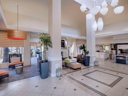 King Room Near Tesla Destination Charger LAS 10 Luxury Bookings