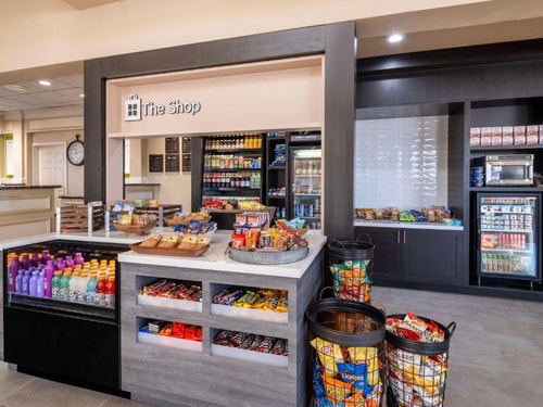 King Room Near Tesla Destination Charger LAS 11 Luxury Bookings