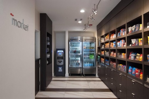 King Room Near Coral Gables Museum MIA 10 Luxury Bookings