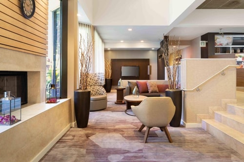 King Room Near Textronic MIA 11 Luxury Bookings