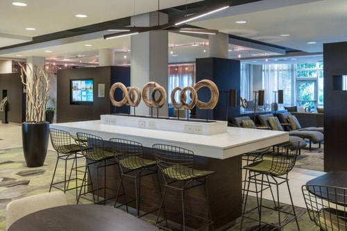 King Roomm  Near Marathon MIA 8 Luxury Bookings