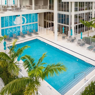 King Room Near White Cap MIA 12 Luxury Bookings