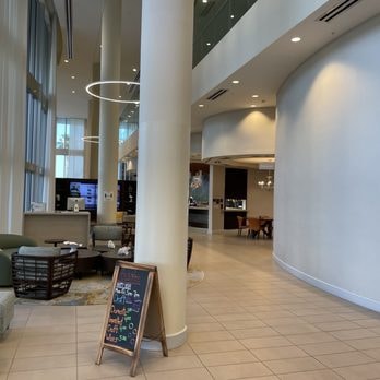 King Room Near White Cap MIA 6 Luxury Bookings