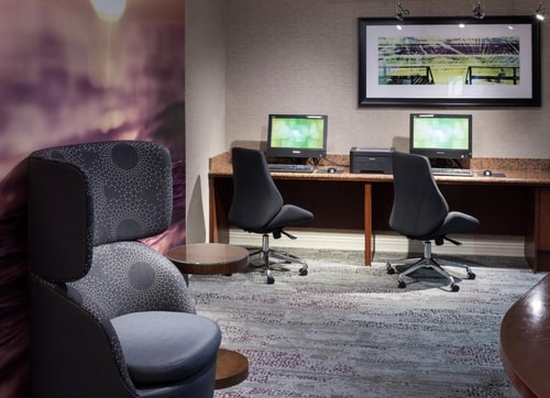 Queen Room Near Dolphin Mall MIA 11 Luxury Bookings