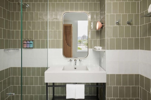 King Room Near Oasis Wynwood MIA 6 Luxury Bookings