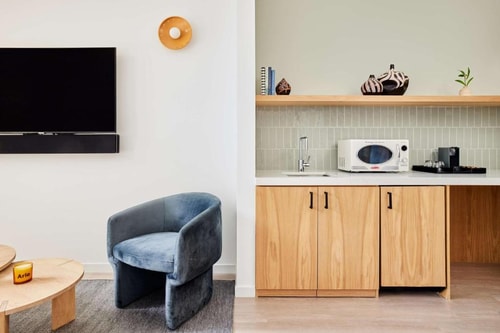 King Room Near Oasis Wynwood MIA 5 Luxury Bookings