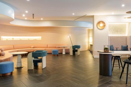 King Room Near Dupont Circle Metro Station WDC 10 Luxury Bookings