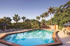 King Room Near Chica Miami MIA 11 Luxury Bookings