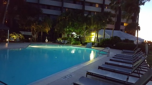 King Room Near Chica Miami MIA 13 Luxury Bookings