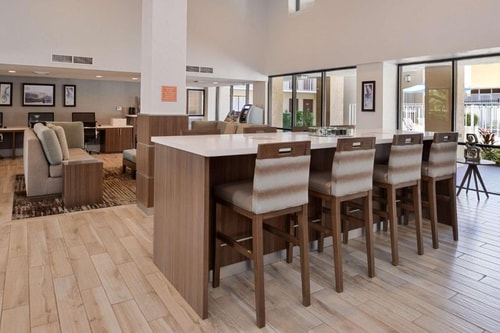 Standard Room Near Cold Stone Creamery ORL 8 Luxury Bookings