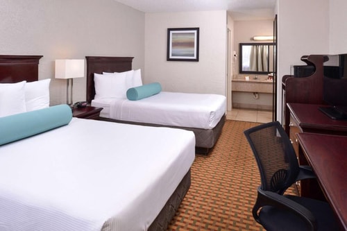 Standard Room Near Cold Stone Creamery ORL 1 Luxury Bookings