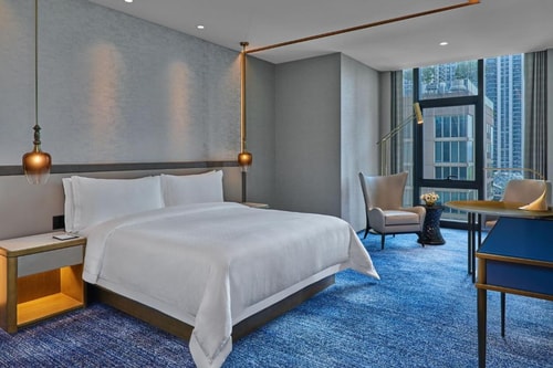 Superior King Room Near Tre Dita CHI Luxury Bookings