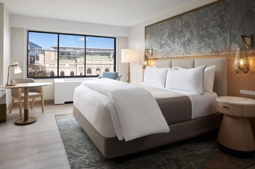 King Room with Park View Near Stone garden WDC 2 Luxury Bookings