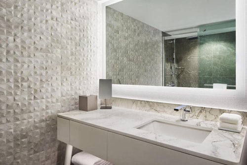 King Room with Park View Near Stone garden WDC 3 Luxury Bookings