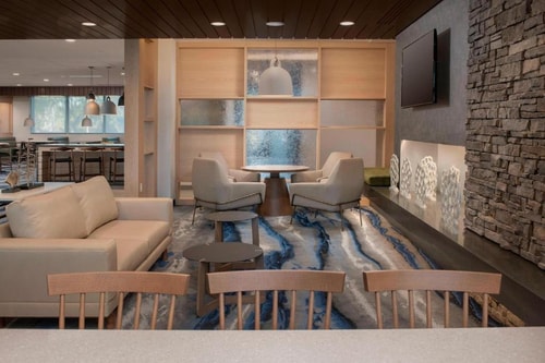 King Suite with Sofa Bed Near T Mobile  MIA 3 Luxury Bookings