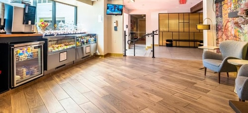 Deluxe King Near Argentine Air Force Attache WDC 10 Luxury Bookings