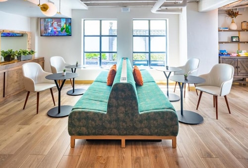 Deluxe King Near Argentine Air Force Attache WDC 12 Luxury Bookings