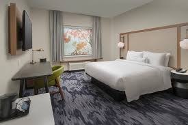 King Suite with Sofa Bed Near T Mobile  MIA Luxury Bookings