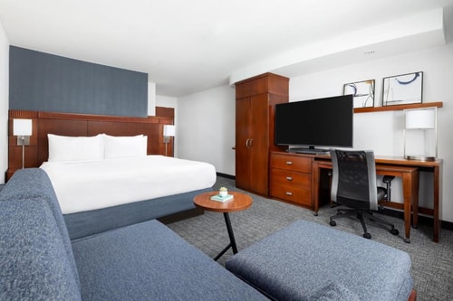 King Room Near Kuker Ranken LAS 3 Luxury Bookings