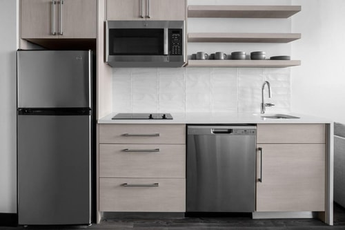 King Room Near River Front by Luxury Bookings MIA 4 Luxury Bookings