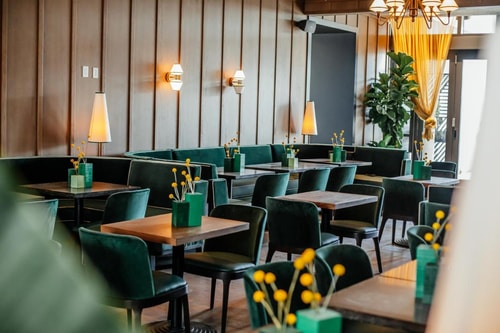 Studio King Room Near Ray Ban MIA 4 Luxury Bookings