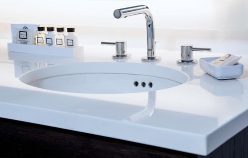 Superior King Room Near The Dubliner Restaurnt WDC 2 Luxury Bookings