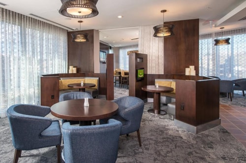 King Room Near Trader Joes WDC 5 Luxury Bookings