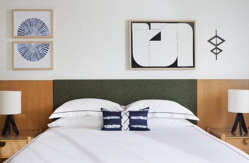 Essential King Room Near Super Mira SAN 14 Luxury Bookings