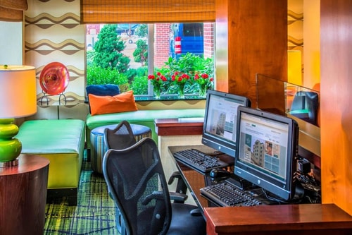 King Room Near Capitol Building Supply WDC 11 Luxury Bookings