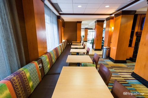 King Room Near Capitol Building Supply WDC 14 Luxury Bookings